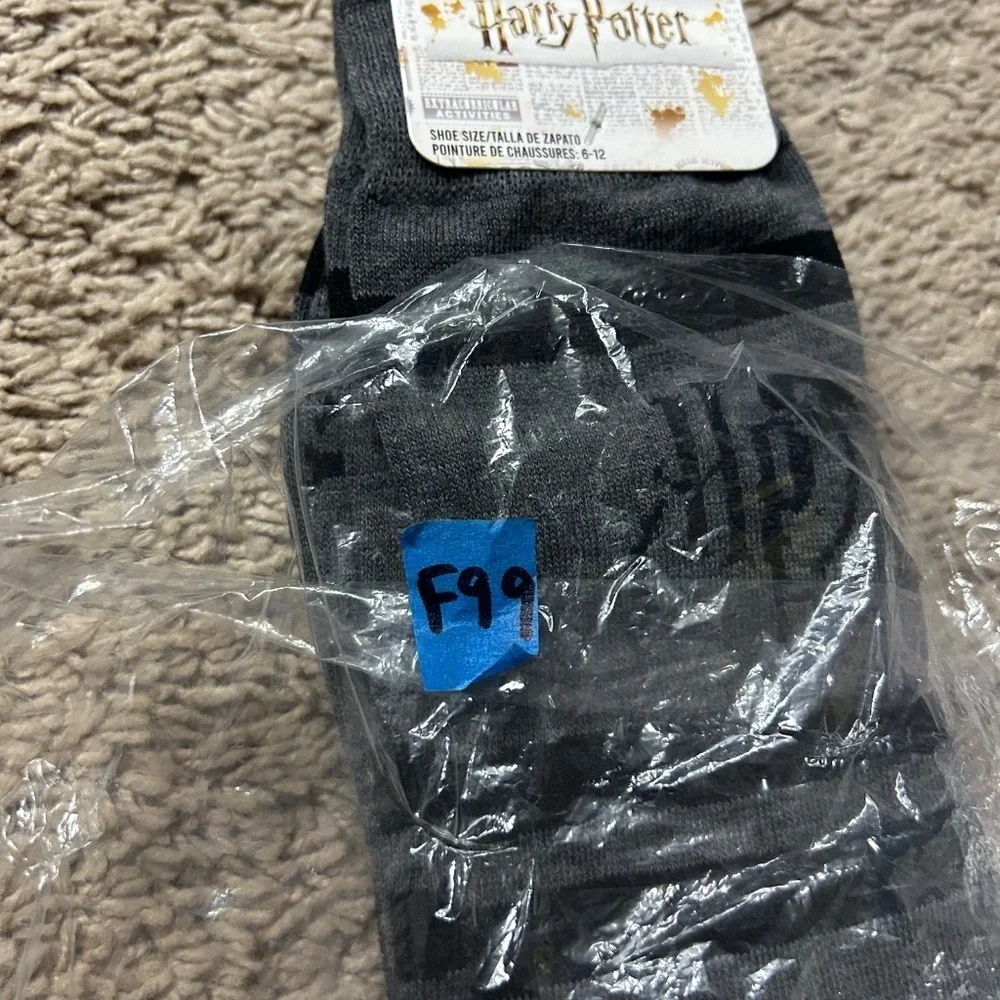 NWT Harry Potter socks - 2 pairs, size 6-12‎
